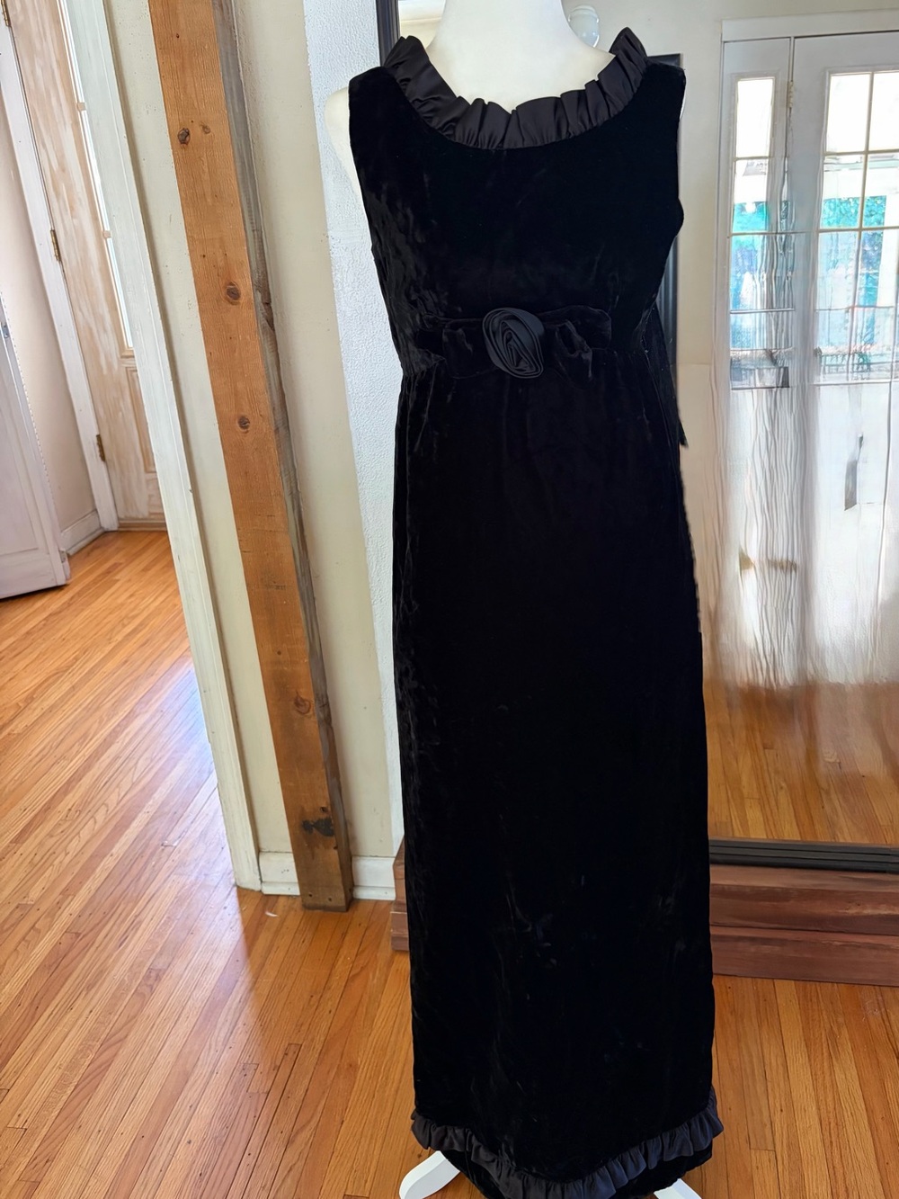 Vintage Lord & Taylor Black Velvet Sleeveless Maxi Dress with Ruffle Neck